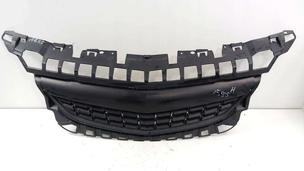 фото №1, Opel astra j решётка радиатора решётка радиатора