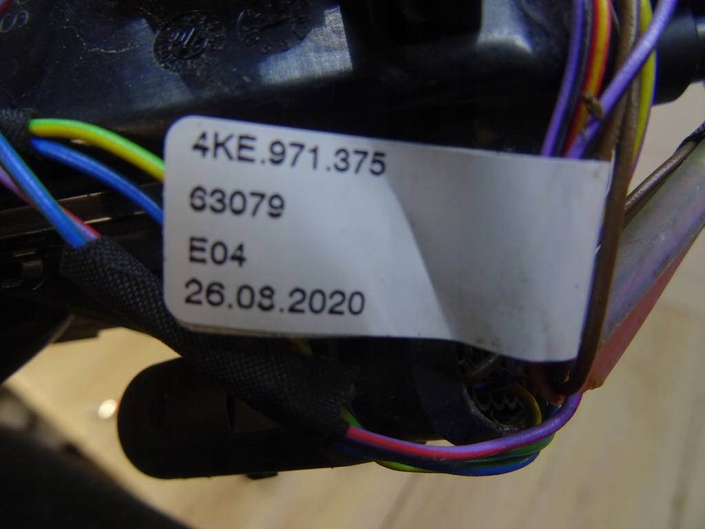 фото №8, Audi e-tron разъём крышка зарядки 4ke810002b llu