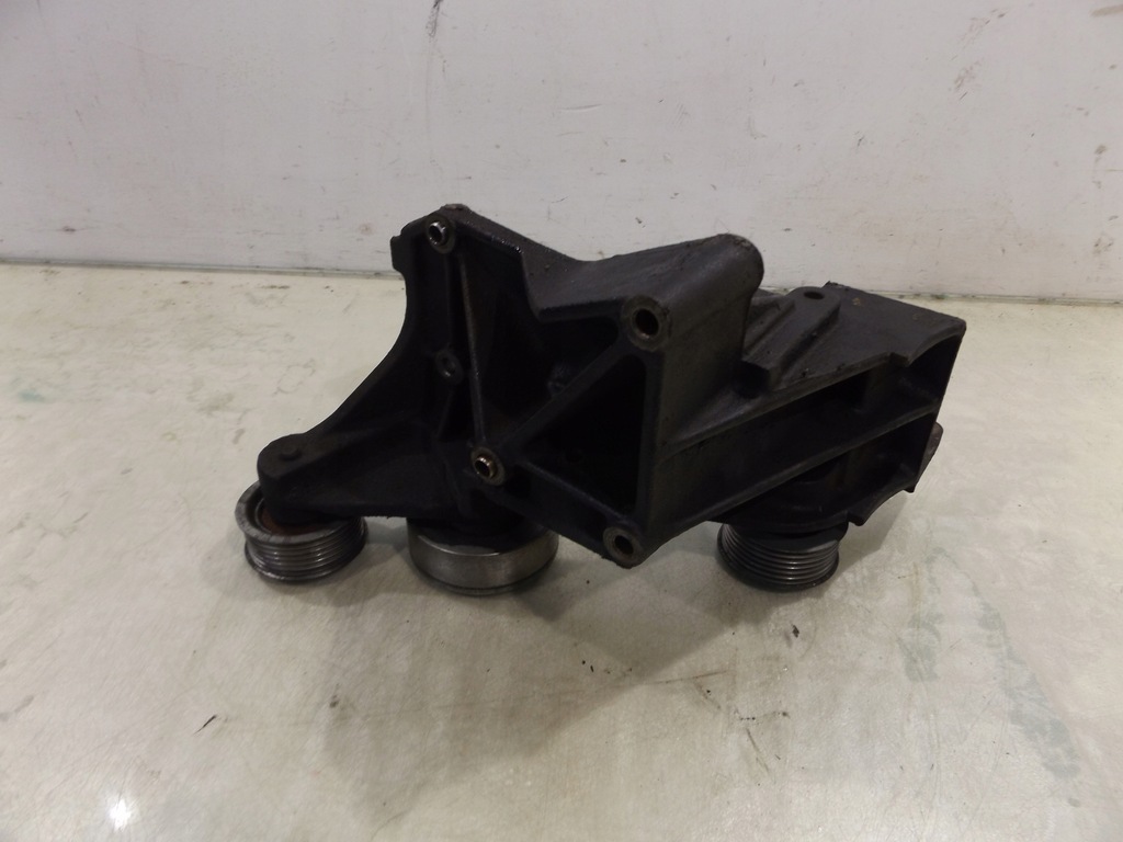 фото №4, Grand vitara 2,0td кронштейн двигуна