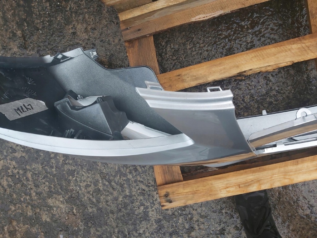 Бампер перед audi a4 b8 pdc ксенон ly7w bez заглушек Недорого