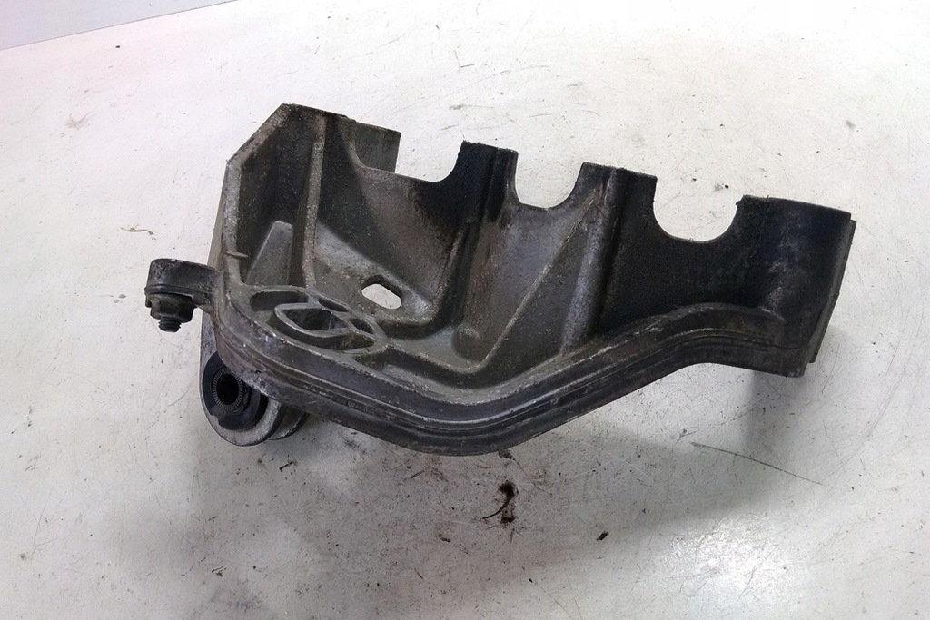 фото №1, Левая кронштейн двигателя mini cooper r50, r53 151449002 1.6l бензиновый 2001