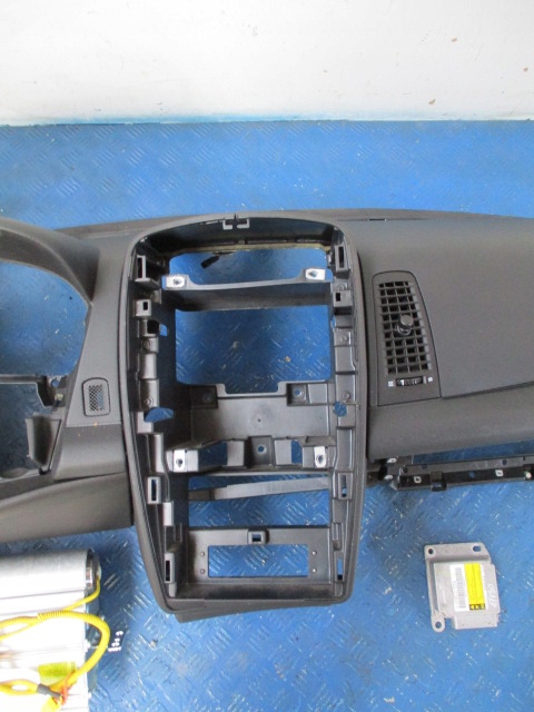 фото №4, Cadillac cts 2007r консоль приборная панель приборная панель подушка