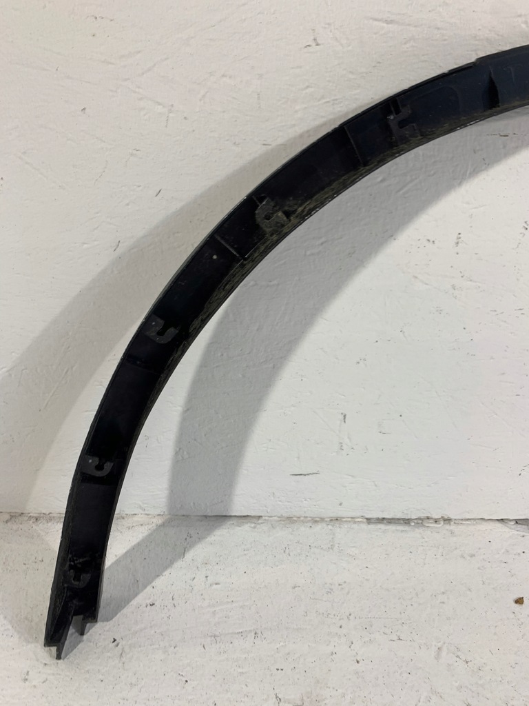 фото №14, Tesla y молдинг крила права задня 1494188-00-b