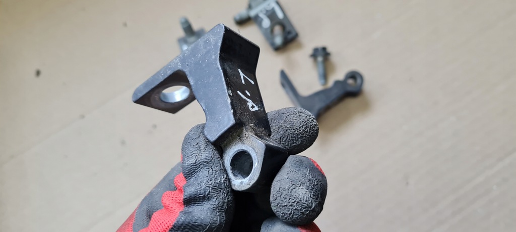 фото №6, S7 4g a7 петля петли дверь левая левый перед передние ly7g