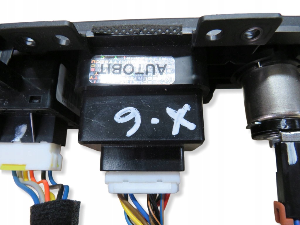 фото №10, Kia sportage iii разъём aux usb pdc