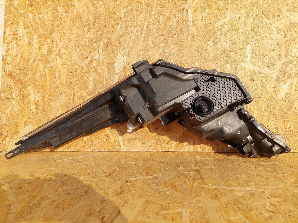 фото №15, Toyota c-hr 2018 лампы передние