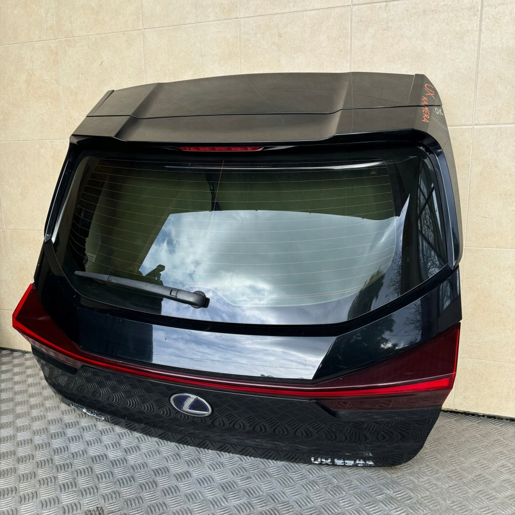 Кришка багажника задня lexus ux 250h камера 2021 rok hybrid Доставка