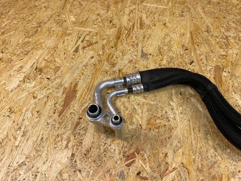 Патрубок трубка шланг кондиціонера tesla model 3 y 1625910-00-d Київ