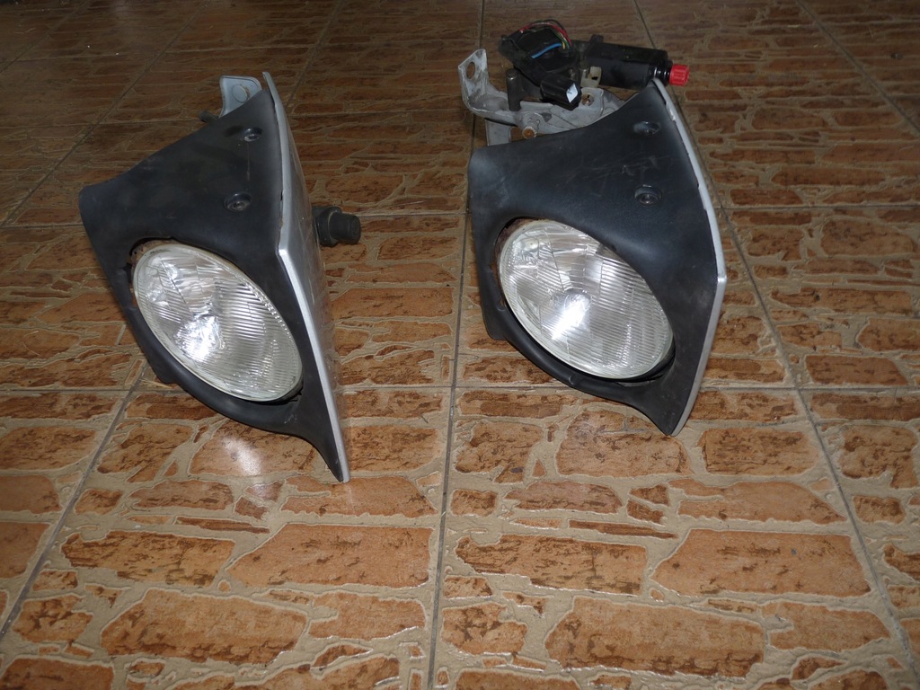 фото №8, Mazda mx5 лампа перед передня 89-98r