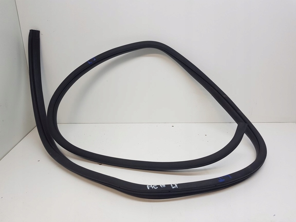 фото №1, Kia picanto iii прокладка дверь левый задняя 2017-