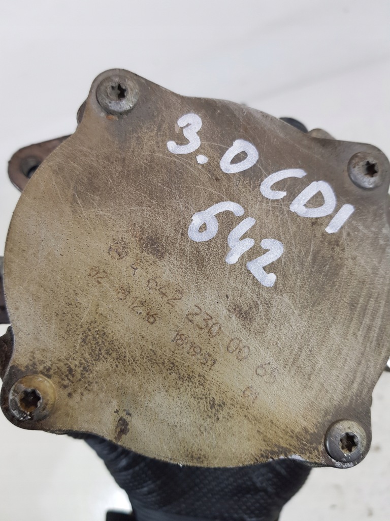 Насос вакуум a6422300065 mercedes sprinter 3.0 cdi 642896 Київ