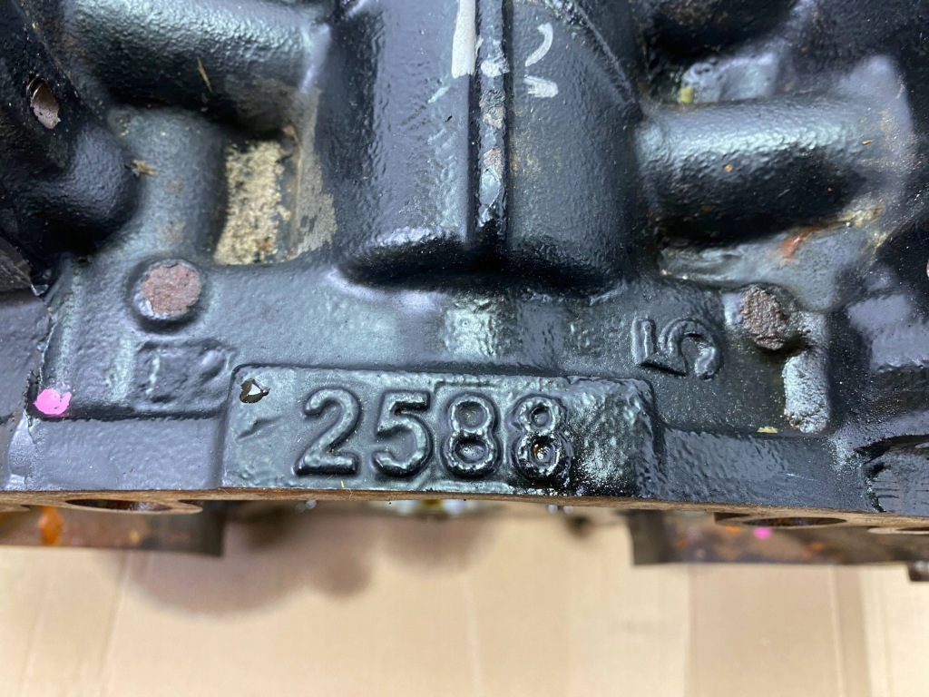 Блок двигателя 5.7 hemi dodge challenger charger durango chrysler 2015+ с Разборки