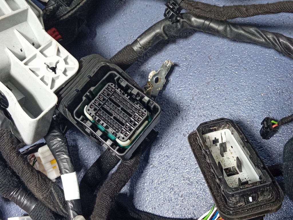 фото №11, Hyundai tucson iv электропроводка электрическая кабины