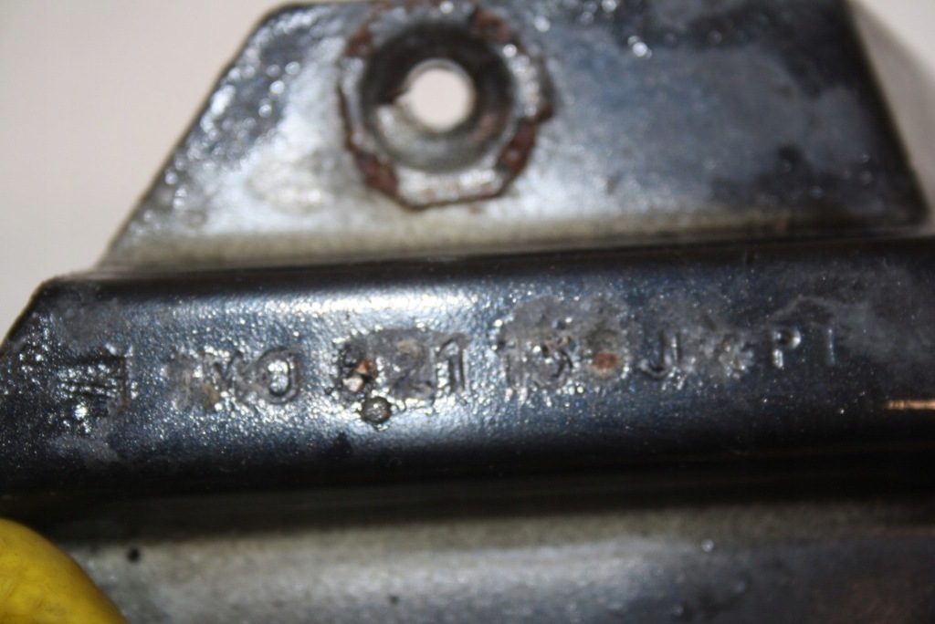 фото №6, Seat оригинальный номер 1m0821135 кронштейн крыла