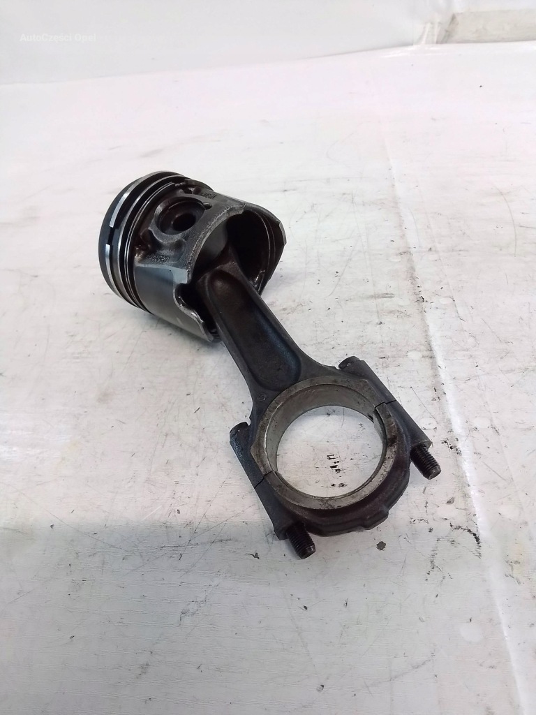 фото №1, Ford kuga i mk1 2.0 поршень з шатун 085190