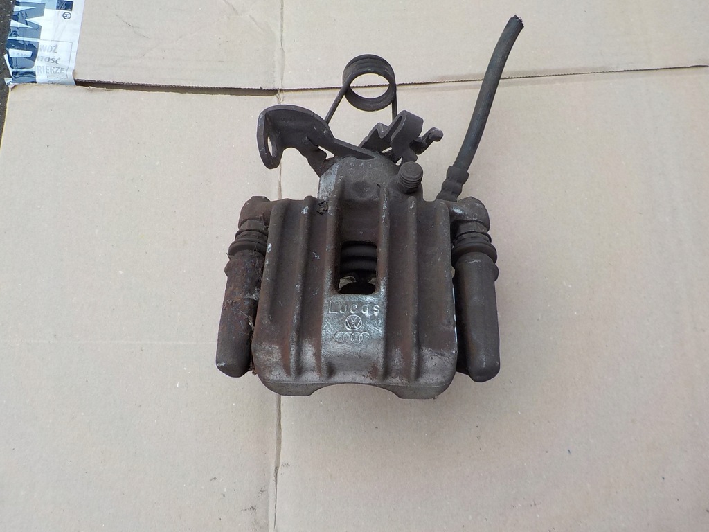 фото №1, Супорт правий задня audi a4 b6 2002r