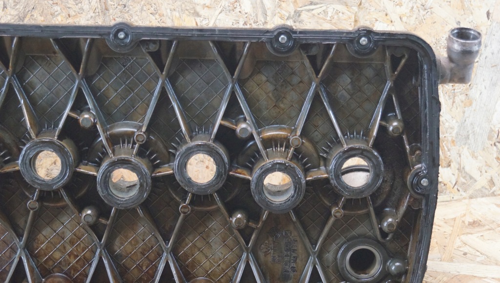 фото №12, Кришка клапанів ліва vw phaeton 6.0 w12 07c103475l