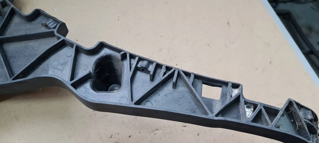 фото №9, Sq5 8r q5 lift напрямна кронштейн бампера правий задня 8r0807454c