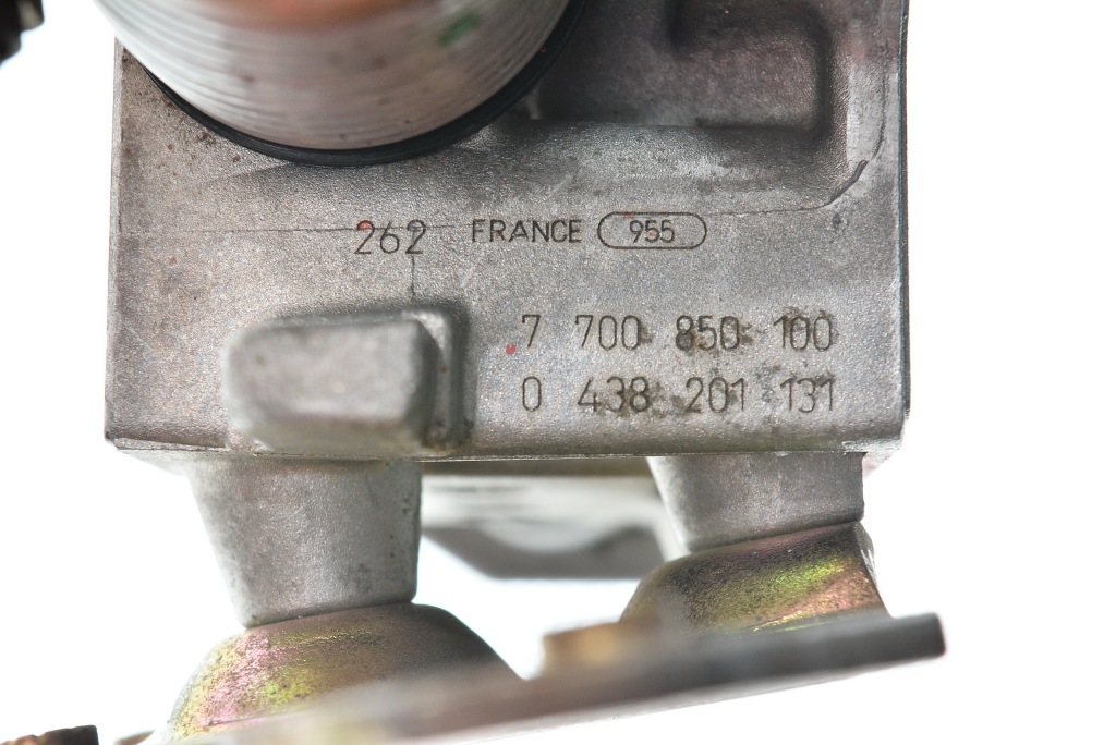 Дроссельная заслонка clio 1.2 0438201131 7700850100 описание с Разборки