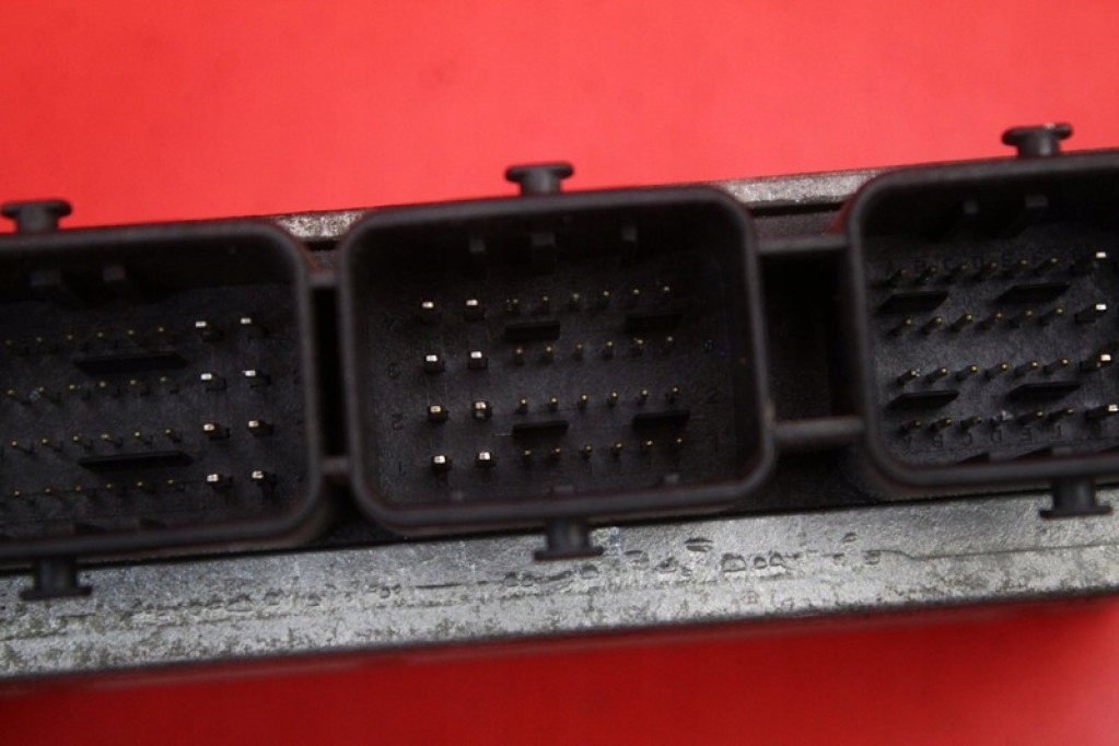 фото №8, Бортовий комп'ютер блок керування двигуна 9665964980 citroen c5 ii x7 iii 2.0 16v 08-17