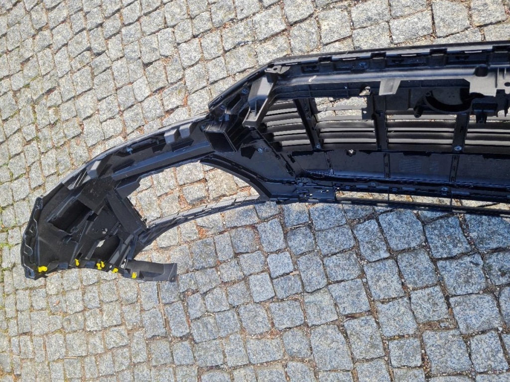 Бампер решётка радиатора перед 4m0853651aj audi q7 lift Оригинал