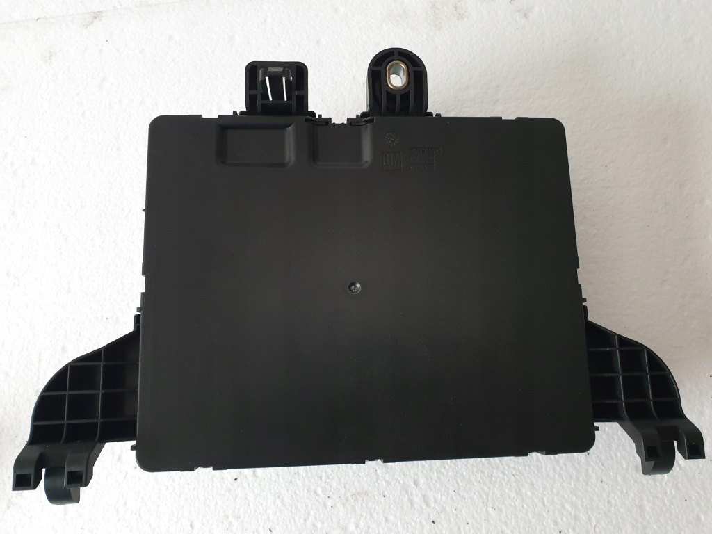 фото №4, Коробка запобіжників- opel insignia