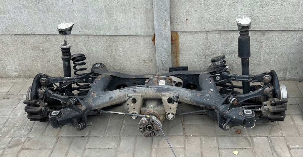 фото №1, Bmw 1 f20 lift подвеска комплект oś задняя дифференциал мост