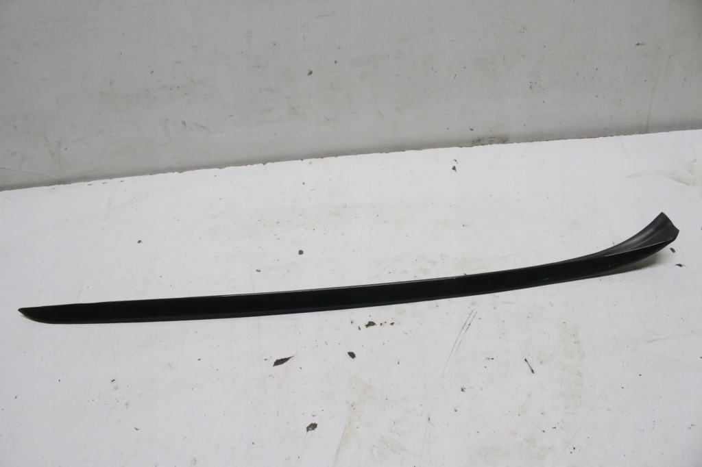 фото №1, Молдинг стекло правая bmw e90