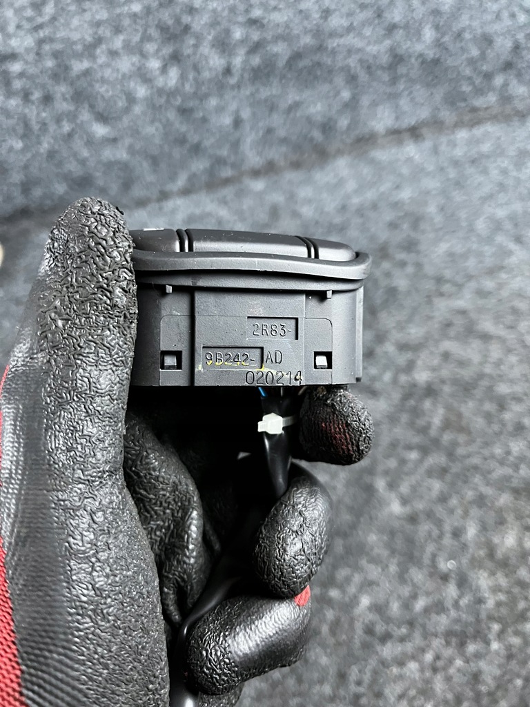 фото №7, Переключатель крышки багажника пробка заливной топлива jaguar s-type 9b242ad