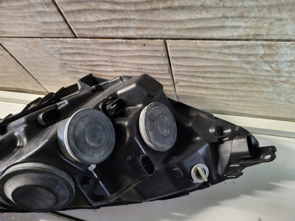 фото №10, Лампа левый перед citroen c4 picasso i europa