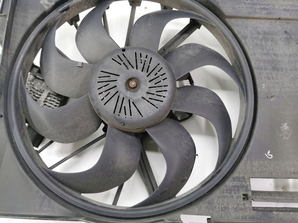 фото №5, Ford grand c-max 2011 электрический вентилятор радиатора