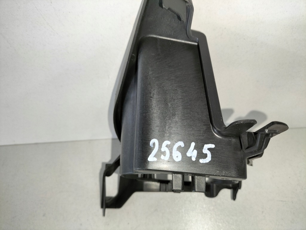 фото №5, Решітка радіатора рамка протитуманної фари ліва dacia logan sandero ii