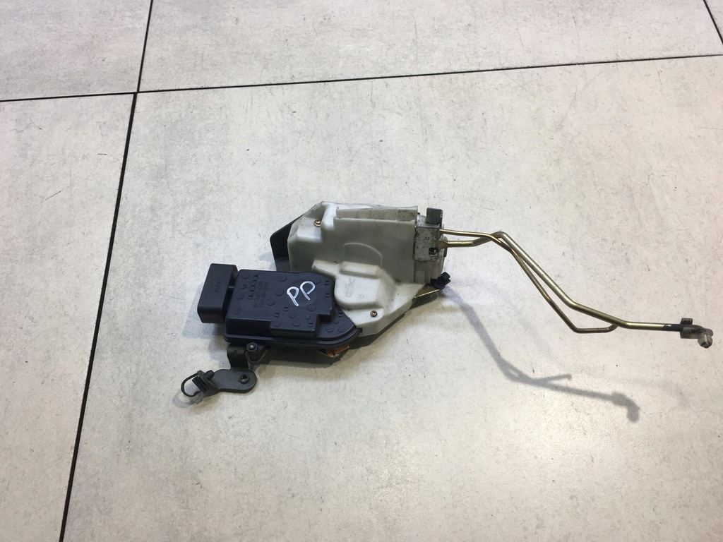 фото №1, Замок дверь правый перед justy iii 6 pin