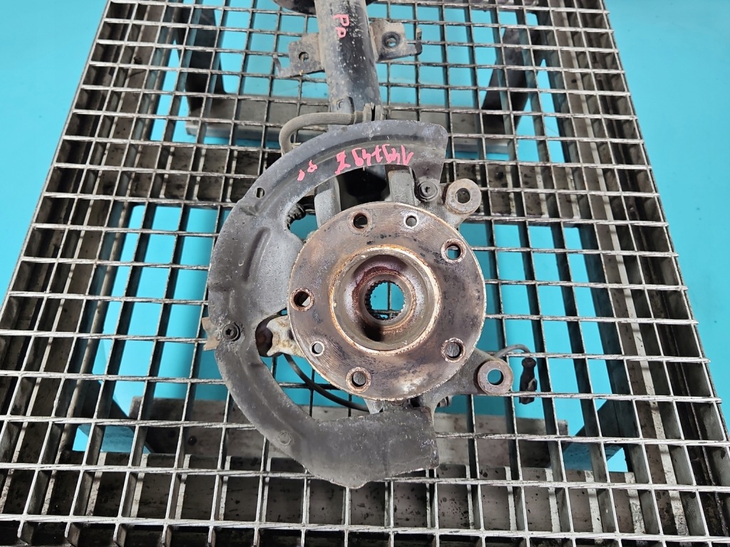 Купить Поворотный кулак левая ступица перед 1.3 tce renault megane iv 16-20