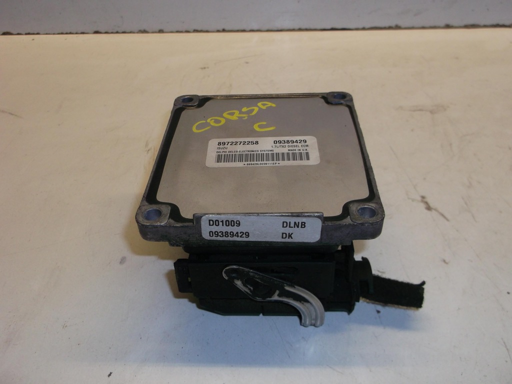 фото №1, Бортовий комп'ютер двигуна corsa c #