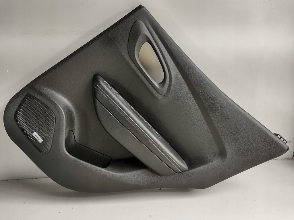 фото №1, Renault kadjar обивка обшивка дверь bose