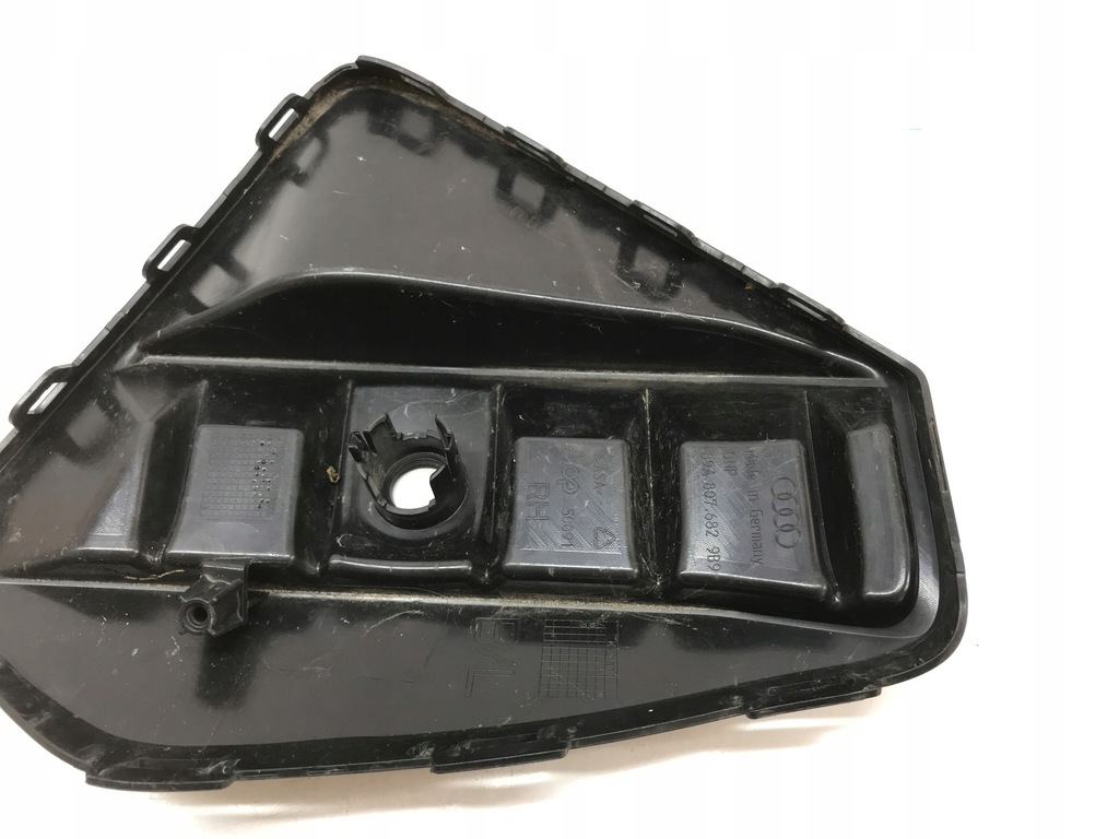 фото №10, Решітка w бампер перед передня права na pdc 89a807682 audi q4 e-tron