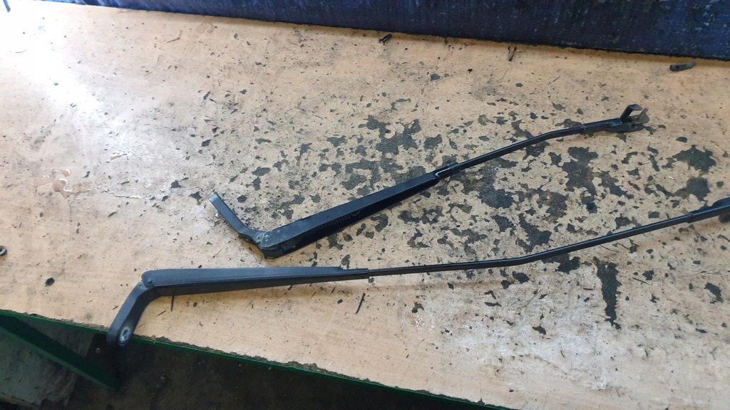 фото №1, Citroen c5 i рычаги дворник перед комплект