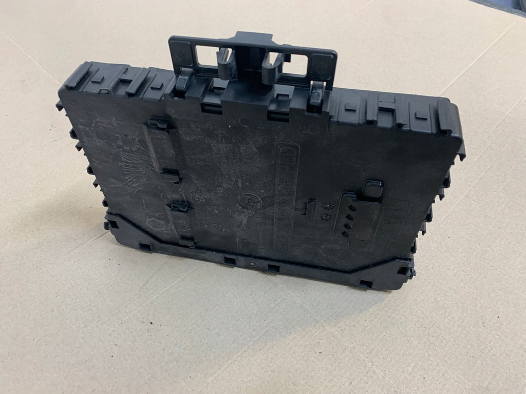 фото №10, Ford mustang mach-e 21r 75.7 kwh коробка предохранителей bcm оригинал