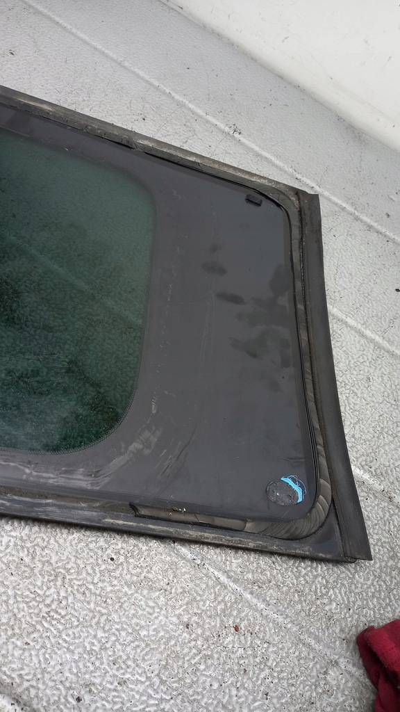 фото №6, Стекло кузовная правая mazda 5 06r van