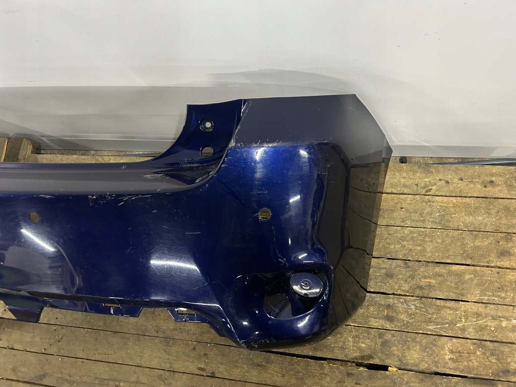 Бампер задній задній toyota auris 1 рестайлінг  pdc Зі Шроту