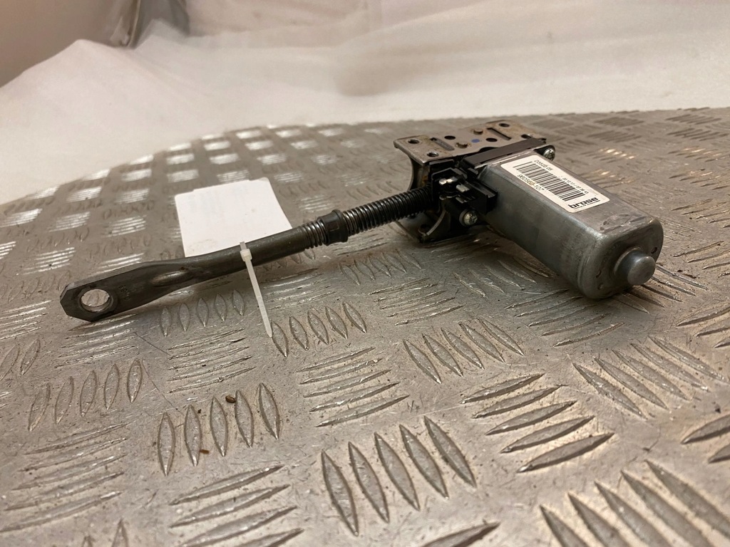 фото №10, Mercedes-benz gle amg w166 - c292 моторчик регулювання сидіння