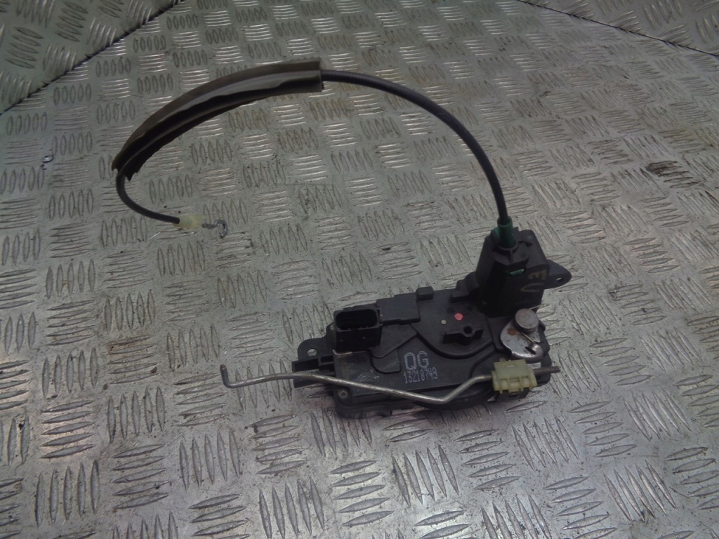 фото №1, Замок двері правий перед opel zafira b 13210749qg