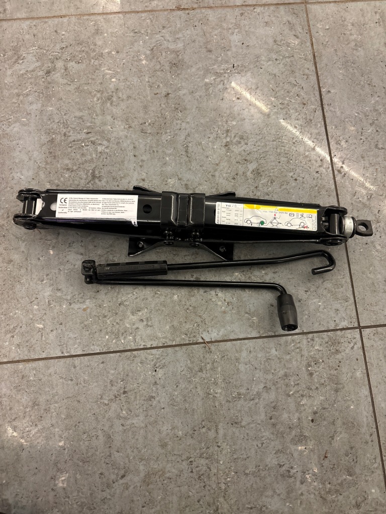 Купити 2q0011031b підйомник vw taigo polo куліса новий