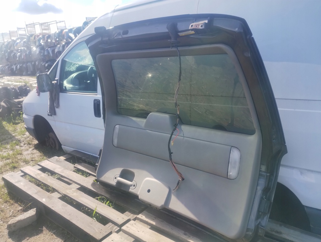 фото №10, Крышка багажника задняя стекло chrysler voyager iv