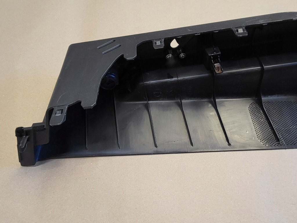 фото №8, Обшивка обивка багажника левый задняя кронштейн полка mazda 6 gh hb оригинальный номер