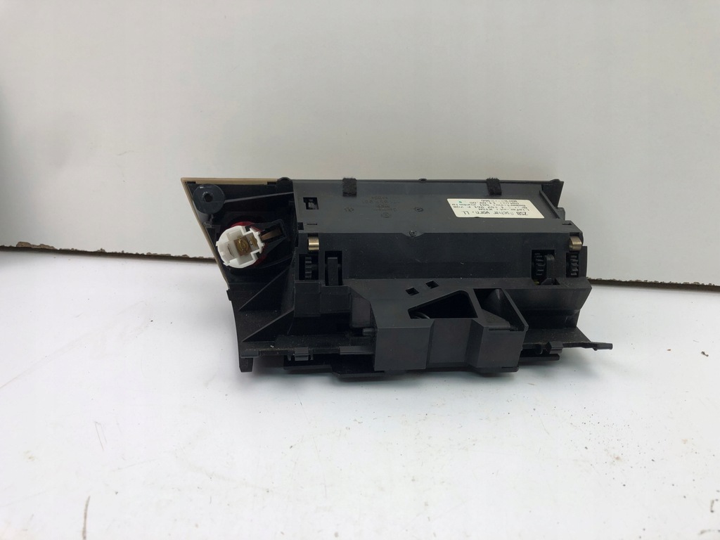 фото №7, Vw touran i попільничка середня 1t1857961f