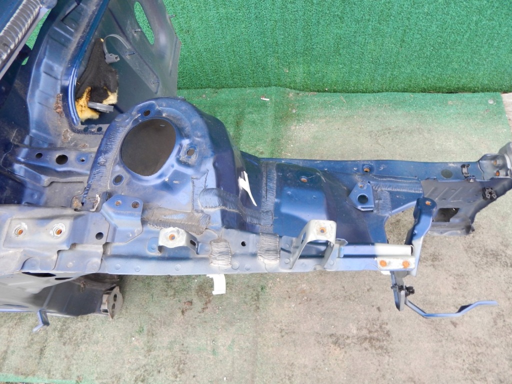 фото №3, Чверть поріг права toyota avensis 09-19