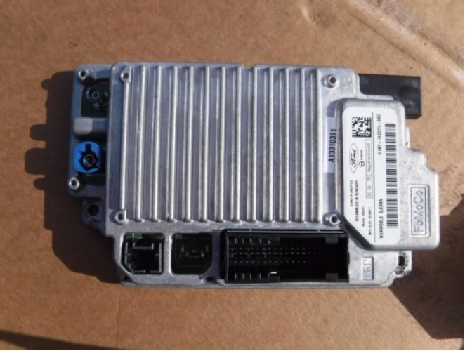 фото №5, Радіо синхронізація 3 екран сенсорний 8" ford fiesta mk8