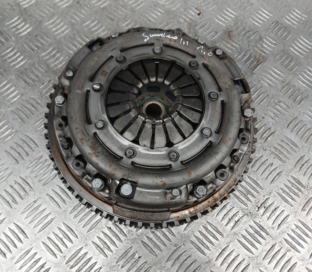 фото №1, Dacia sandero iii зчеплення комплект 1.0 tce 302102441r 2022r